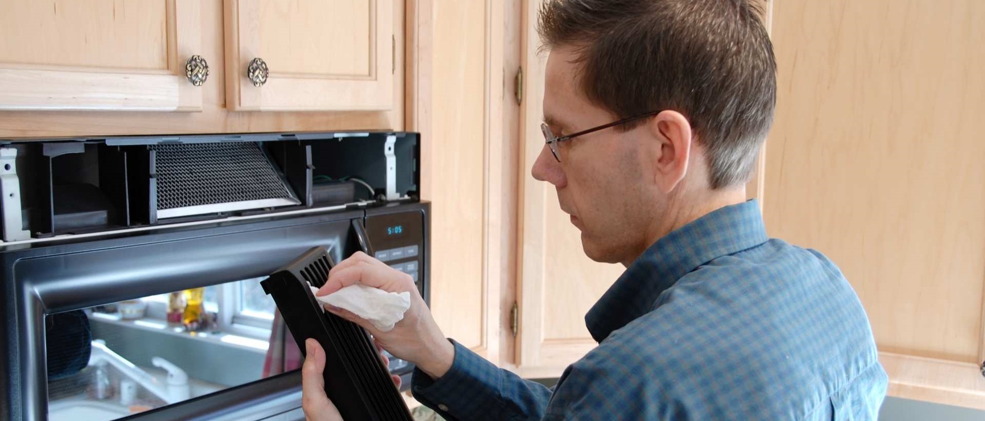 Kitchen fitters SE25